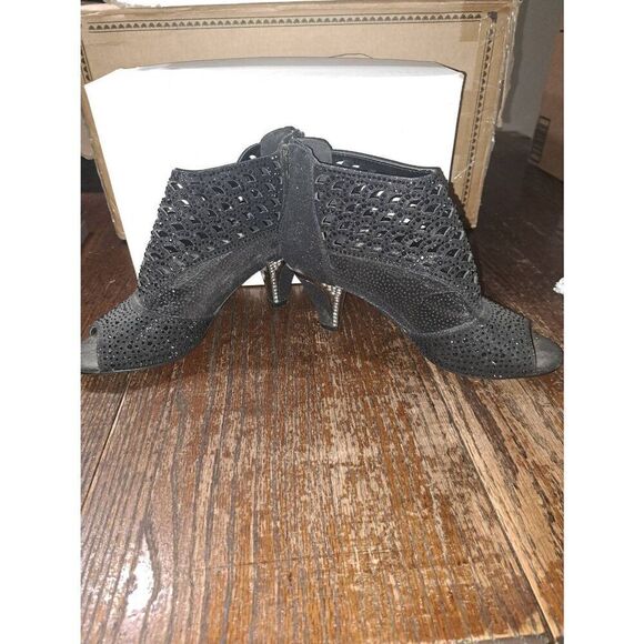 8.5M Pierre Duma Black Glitter Low Rhinestone Heel High Heel Dress Shoes Booties - Picture 1 of 6